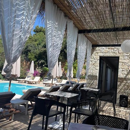 Hotel Platon Саранде Екстериор снимка