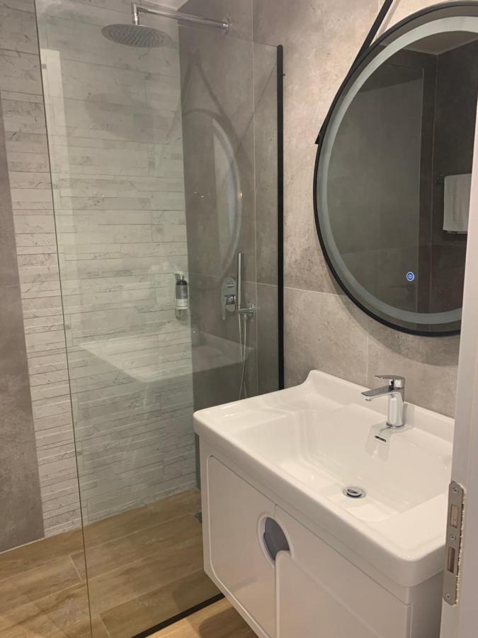 Hotel Platon Саранде Екстериор снимка