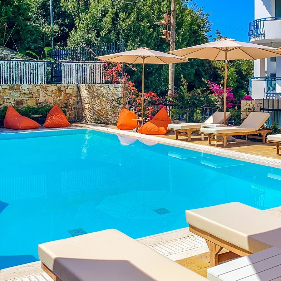 Hotel Platon Саранде Екстериор снимка